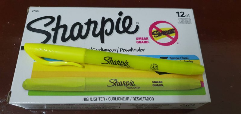 ปากกาสะท้อนแสง Sharpie สีเหลือง (กล่อง12ด้าม)